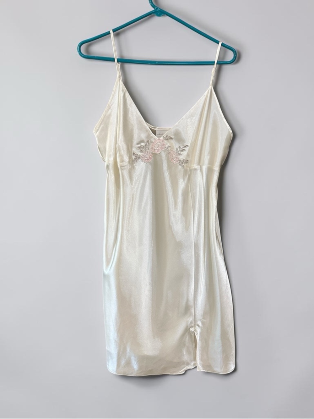 NEW Secret Treasures Ivory Satin Slip with Pink Floral Embroidery Sz 2X